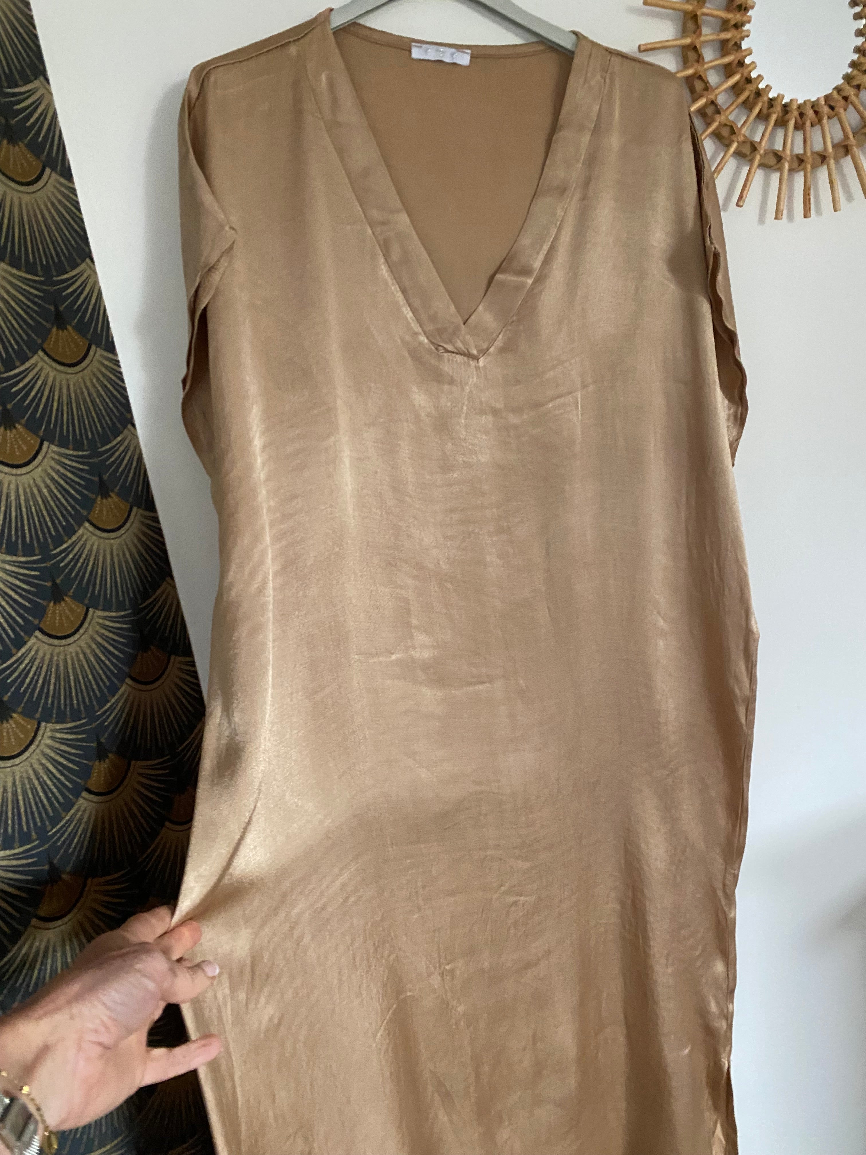 ROBE SOIE  BEIGE  40/44 petit 46