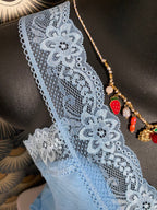 TOP DENTELLE  BLEU CIEL   40/ 44 collection dolce vita