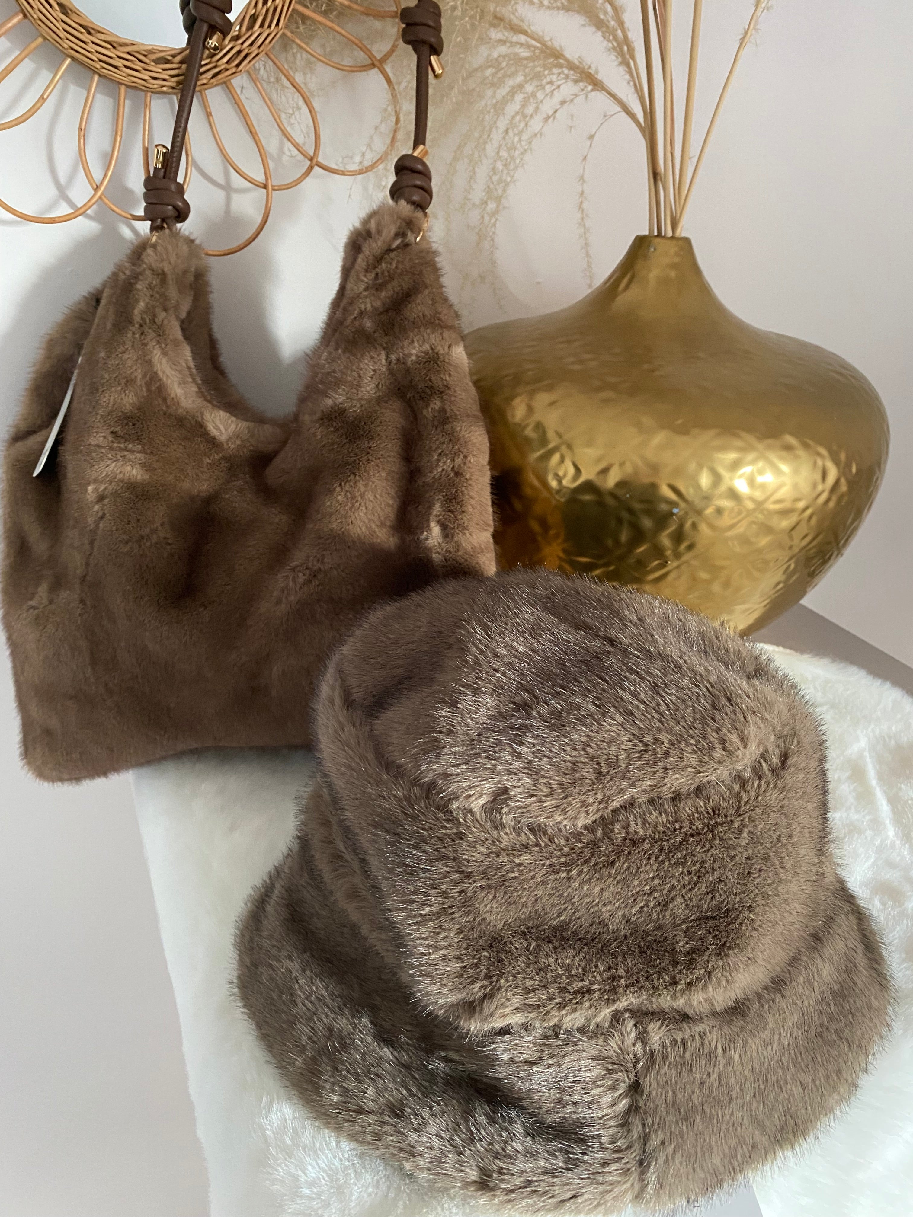 SAC FAUSSE FOURRURE LEA TAUPE