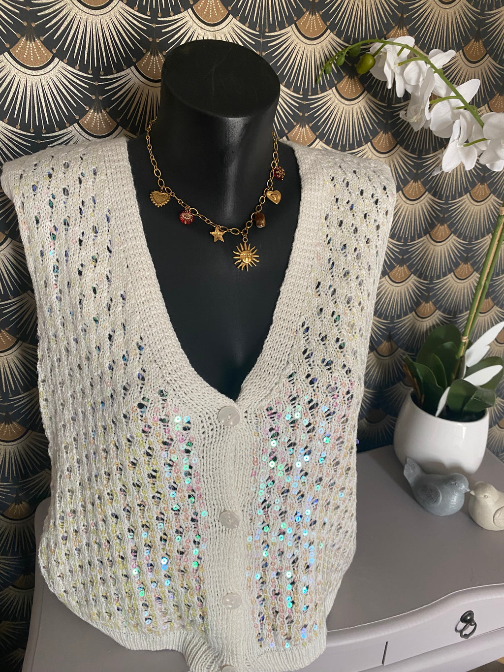 TOP GILET SANS MANCHE AJOURE AVEC SEQUINS   TU 36/42 PETIT 44