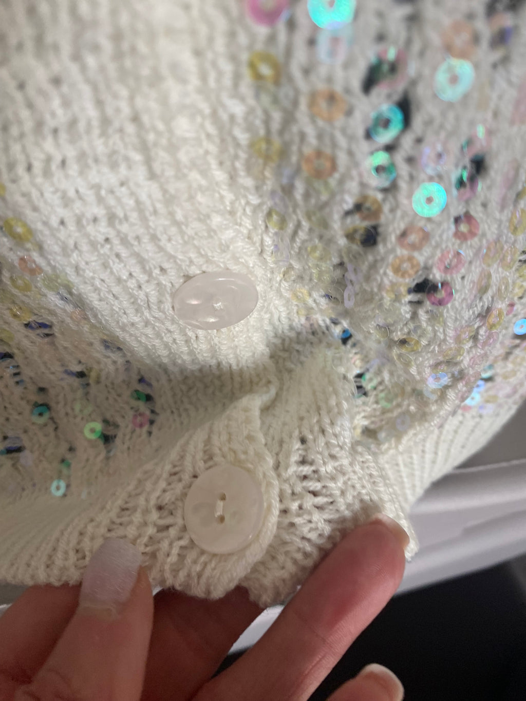TOP GILET SANS MANCHE AJOURE AVEC SEQUINS   TU 36/42 PETIT 44