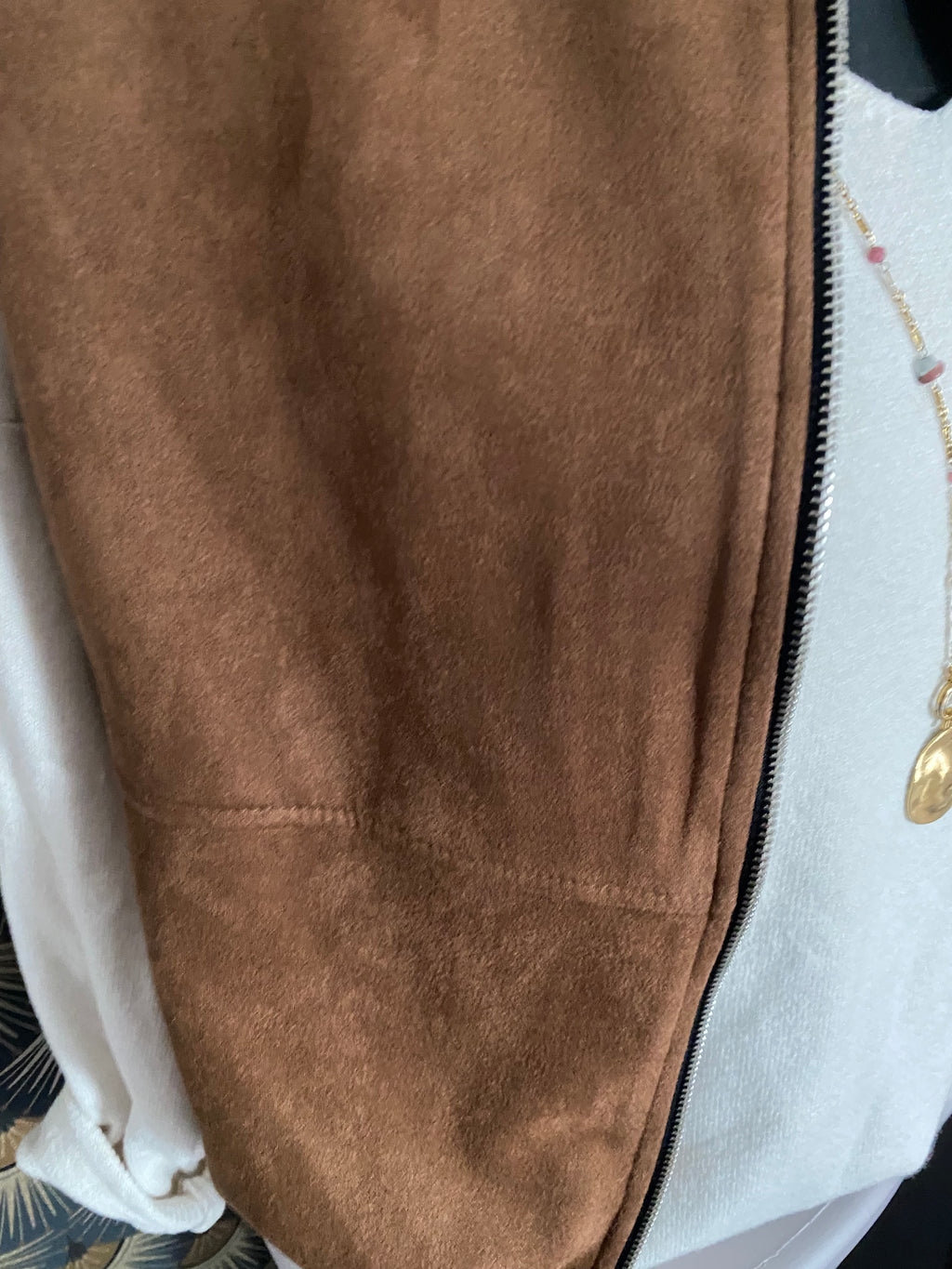 GILET ZIPE SUEDE TU36/44  CAMEL