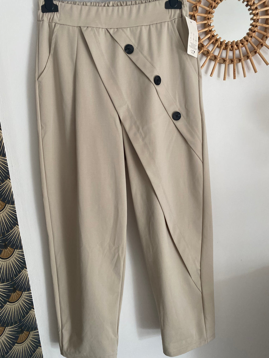 PANTALON ASYMETRIQUE ECRU TU 38/46