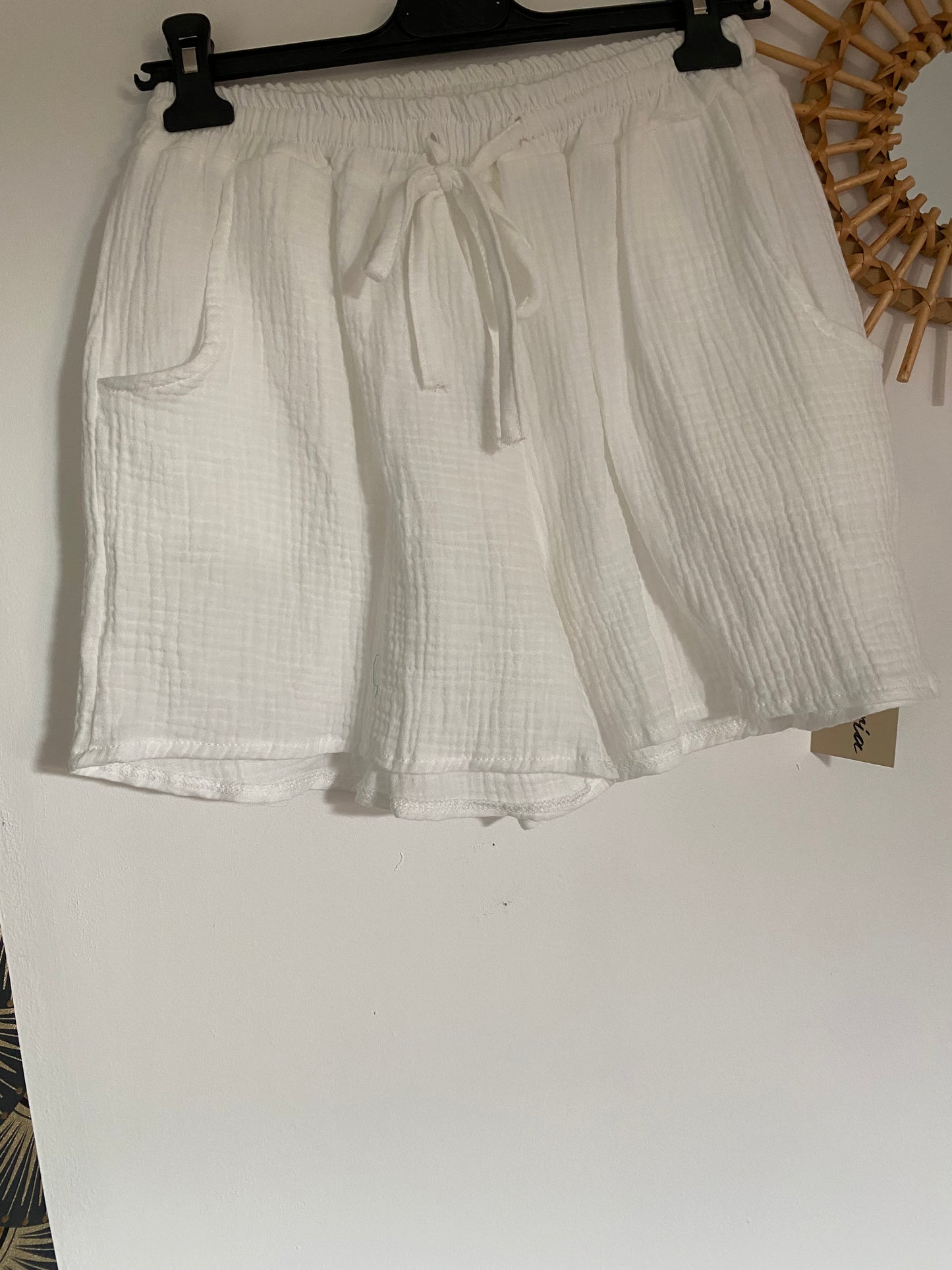 SHORT GAZE DE COTON 36/42 PETIT 44    5 COLORIS ( kaki , blanc , noir , ecru , orange )