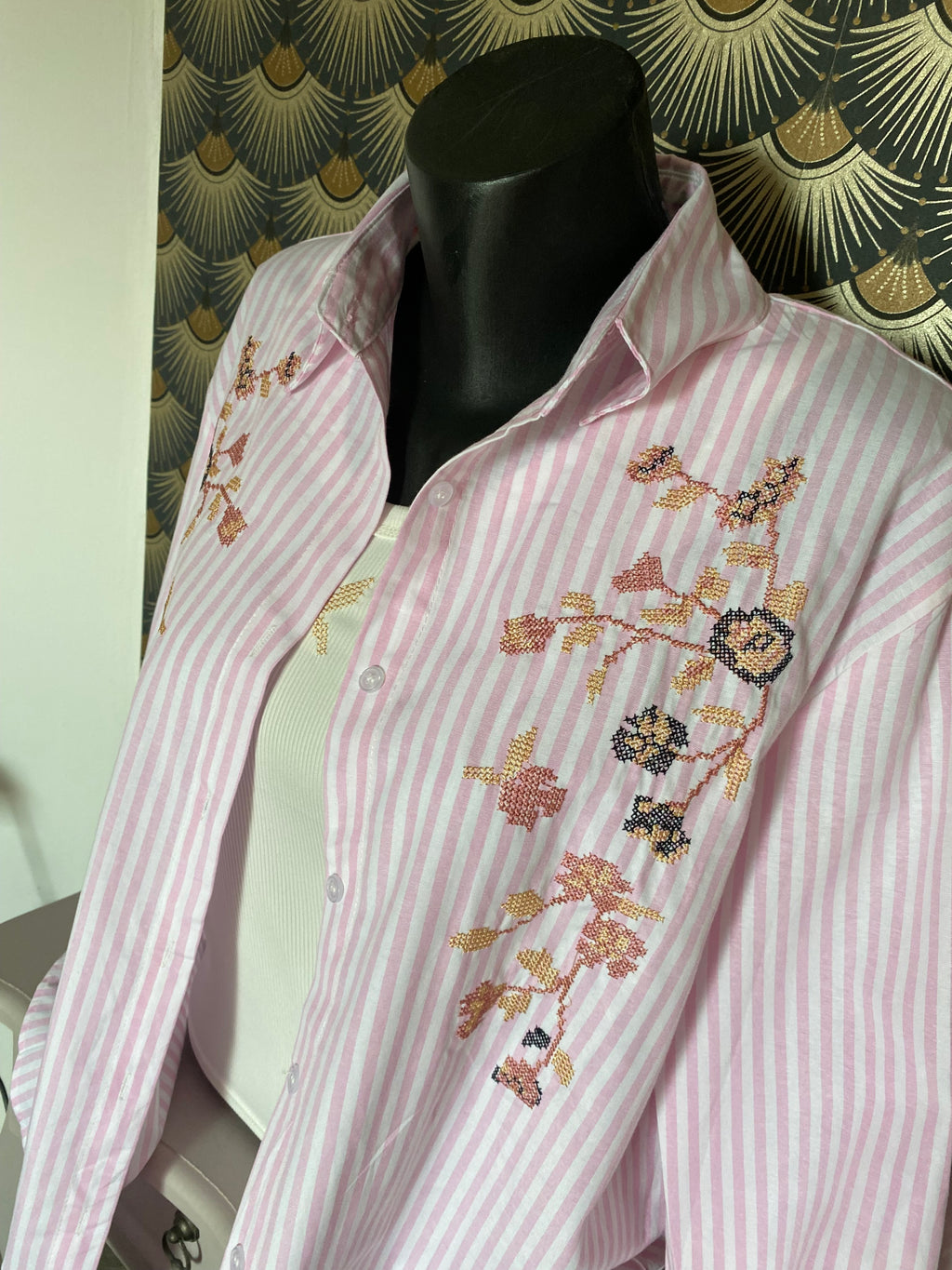 ENSEMBLE CHEMISE   BRODEE RAYEE ET DEBARDEUR ROSE TU 34/42