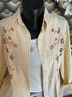 ENSEMBLE CHEMISE   BRODEE RAYEE ET DEBARDEUR JAUNE  TU 34/42
