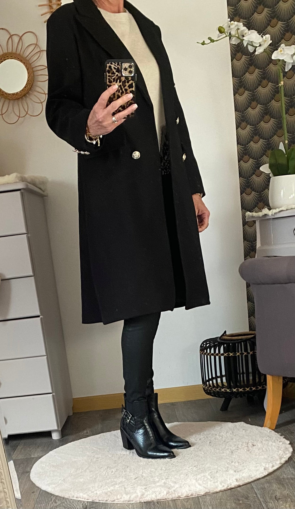 MANTEAU ROSY NOIR  TAILLES : S/M /L /XL