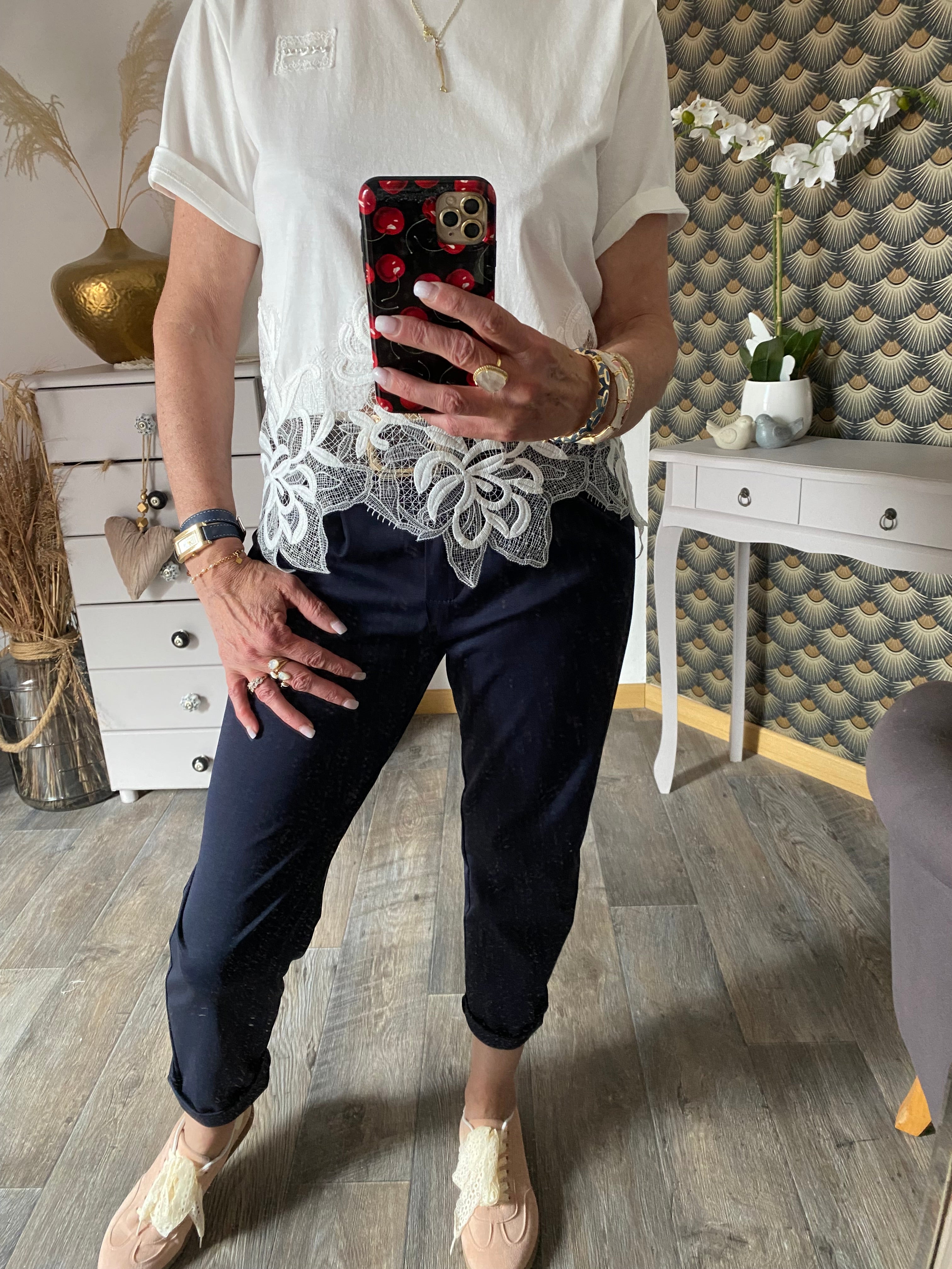 PANTALON BLEU MARINE TAILLE M OU L