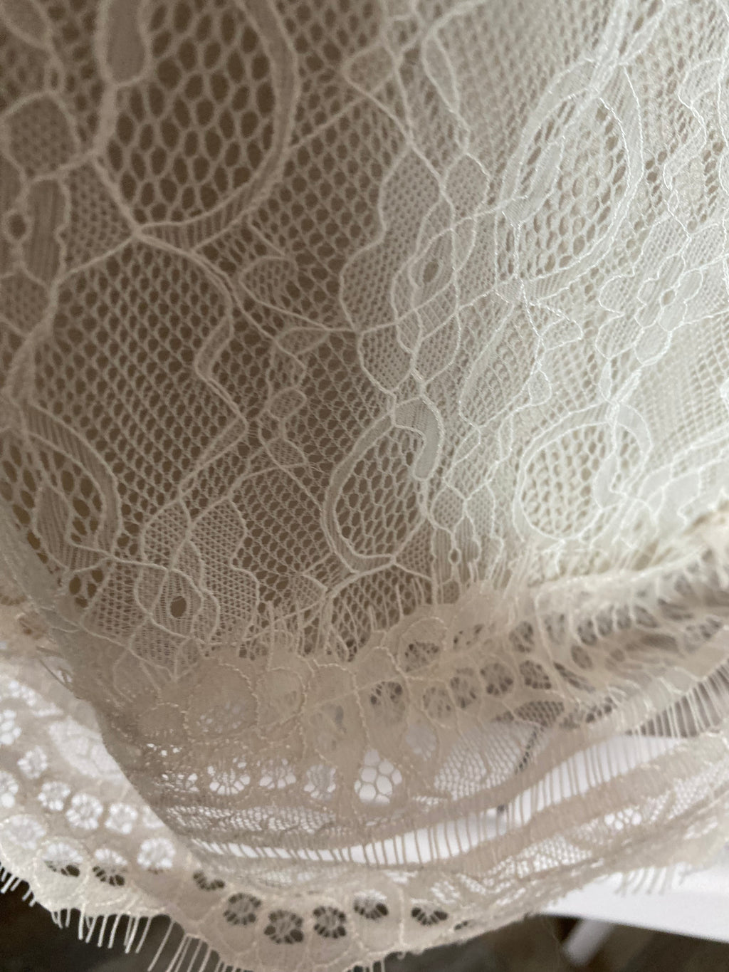 TOP DENTELLE ROSE /ECRU /NOIR  TU 34/42
