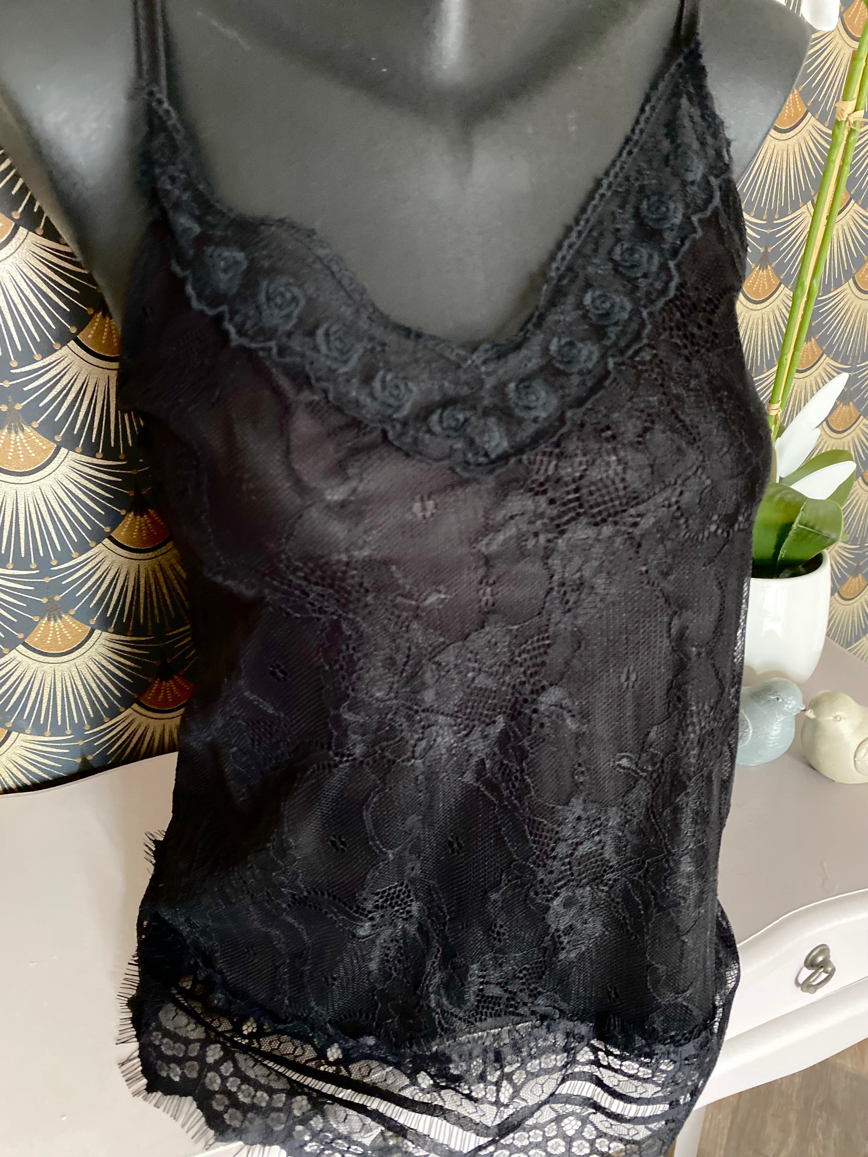 TOP DENTELLE ROSE /ECRU /NOIR  TU 34/42
