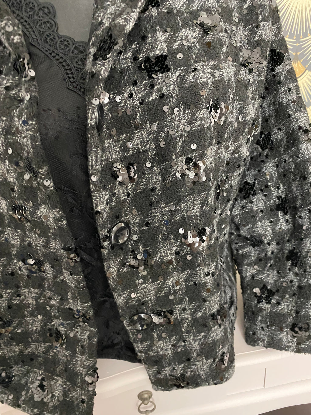 VESTE TWEED ET SEQUINS   TAILLES : S/M OU L/XL