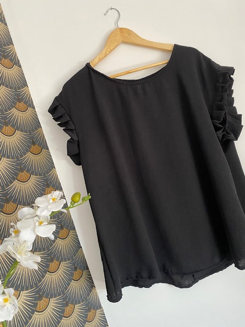 TOP NATHALIE NOIR  COLLECTION BELLE TAILLE 42 AU 48