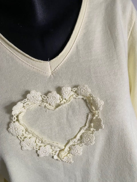 TOP FLEURS  JAUNE    36/42 petit 44