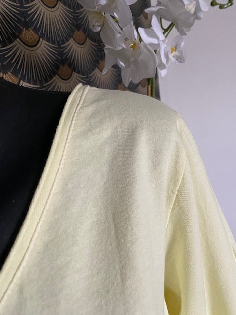 TOP FLEURS  JAUNE    36/42 petit 44