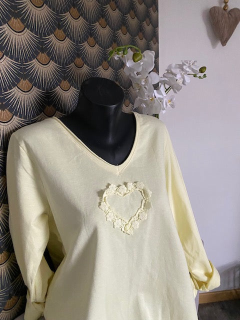 TOP FLEURS  JAUNE    36/42 petit 44