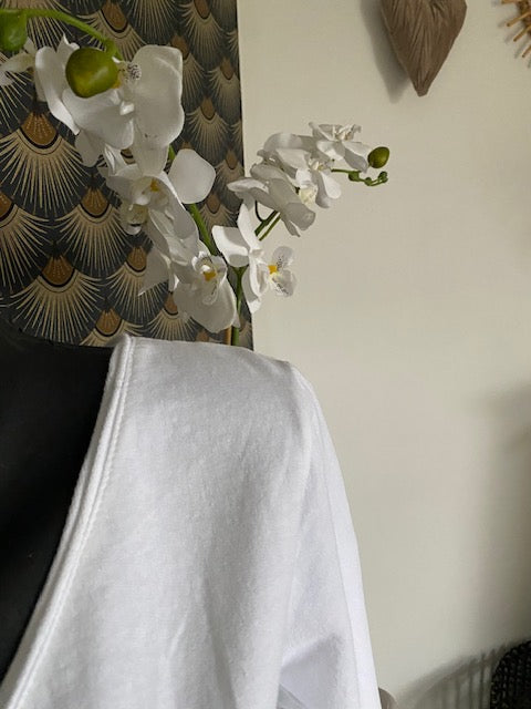 TOP FLEURS BLANC    36/42 petit 44