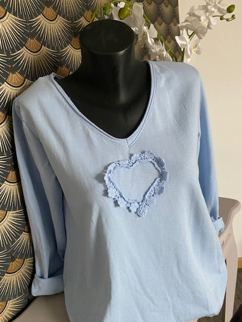 TOP FLEURS BLEU CIEL   36/42 PETIT 44