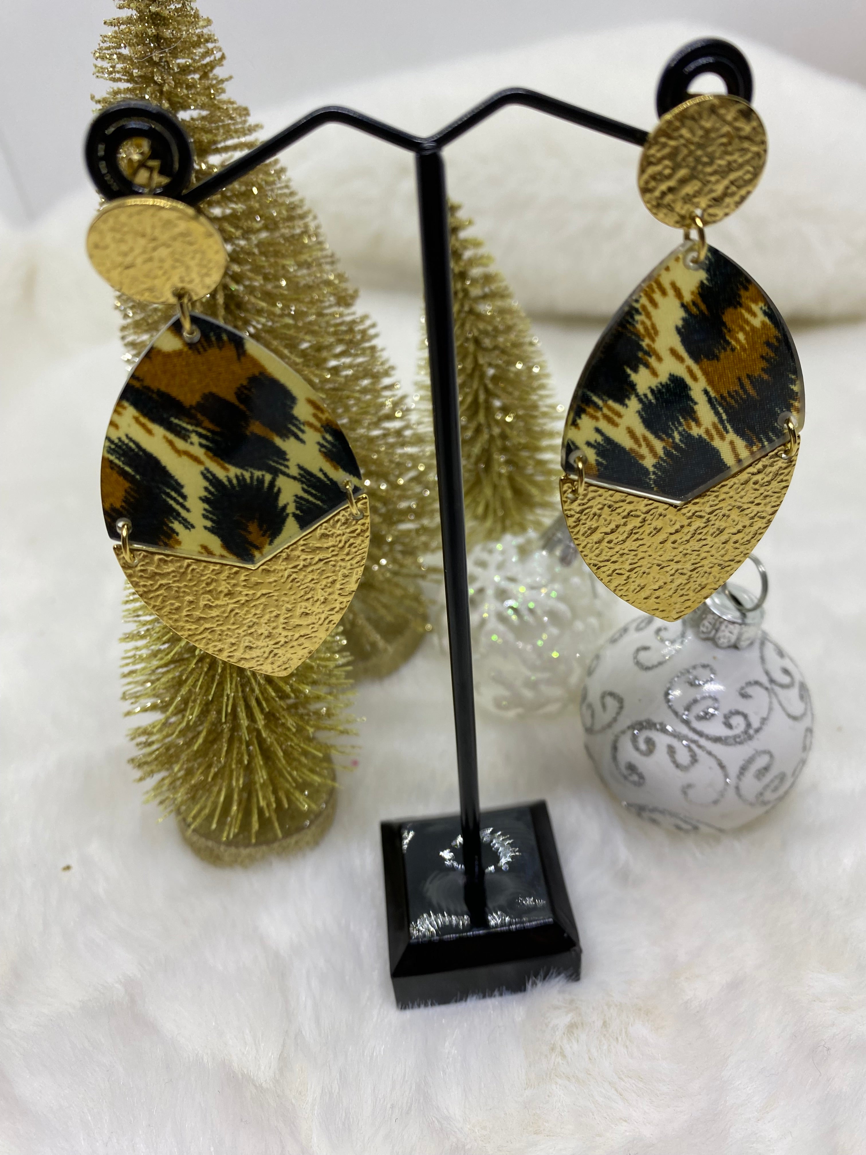 BOUCLES D' OREILLES ACIER INOXYDABLE LEO