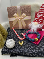 COFFRET DE NOEL  (ECHARPE LEO NOIRE , BRACELET POP CORN , BROCHE )