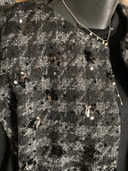 VESTE  TWEED ET SEQUINS   SANS MANCHE  Taille L/XL