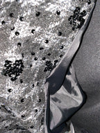 VESTE  TWEED ET SEQUINS   SANS MANCHE  Taille L/XL