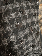 VESTE  TWEED ET SEQUINS   SANS MANCHE  Taille L/XL