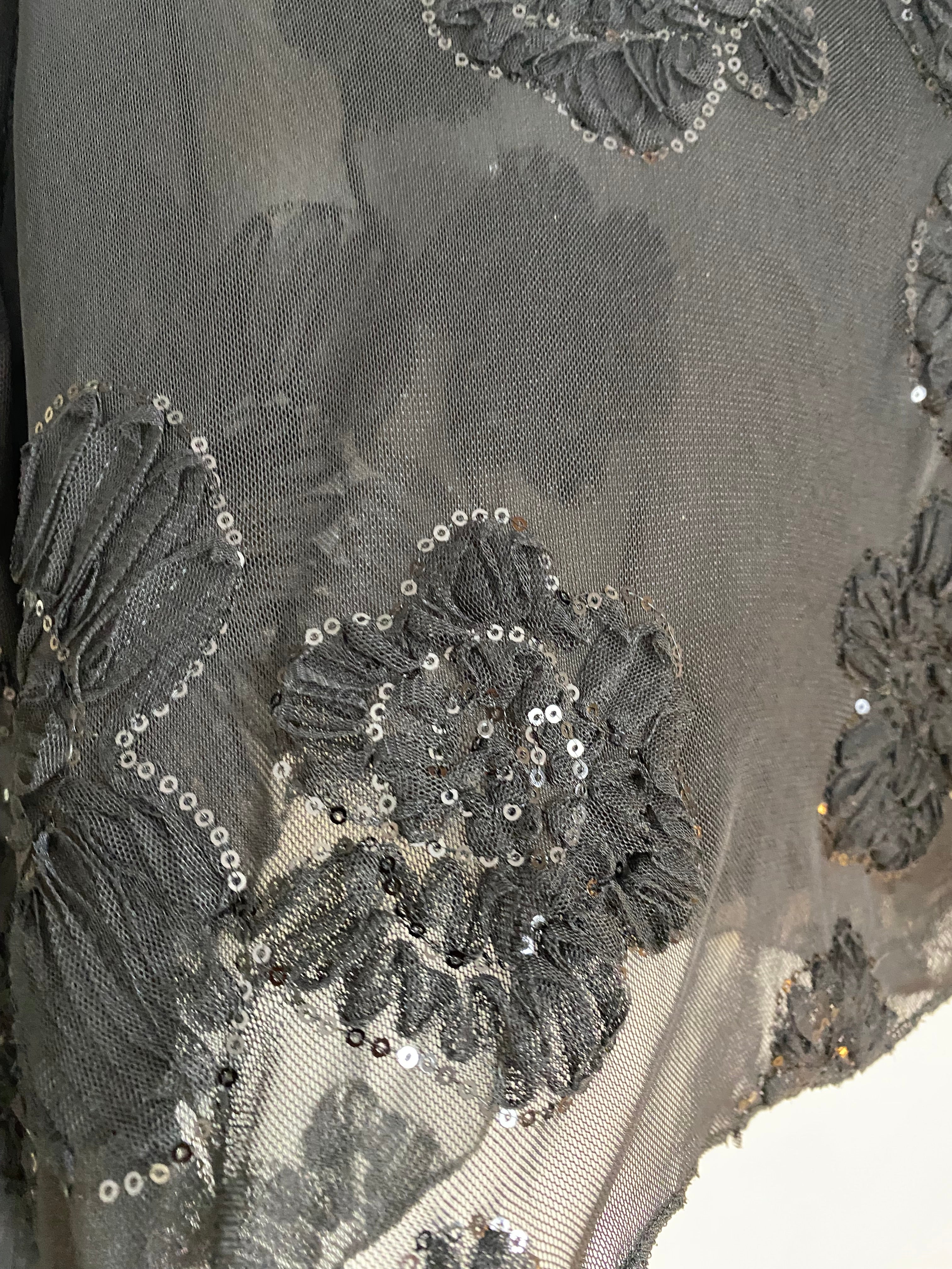 TOP DENTELLE ET SEQUIN  TU 34/42