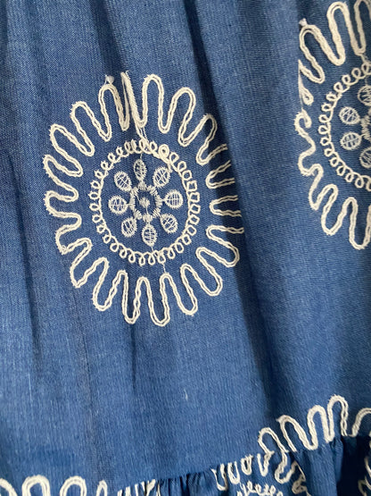 JUPE BRODEE BLEUE JEAN  36/ 44