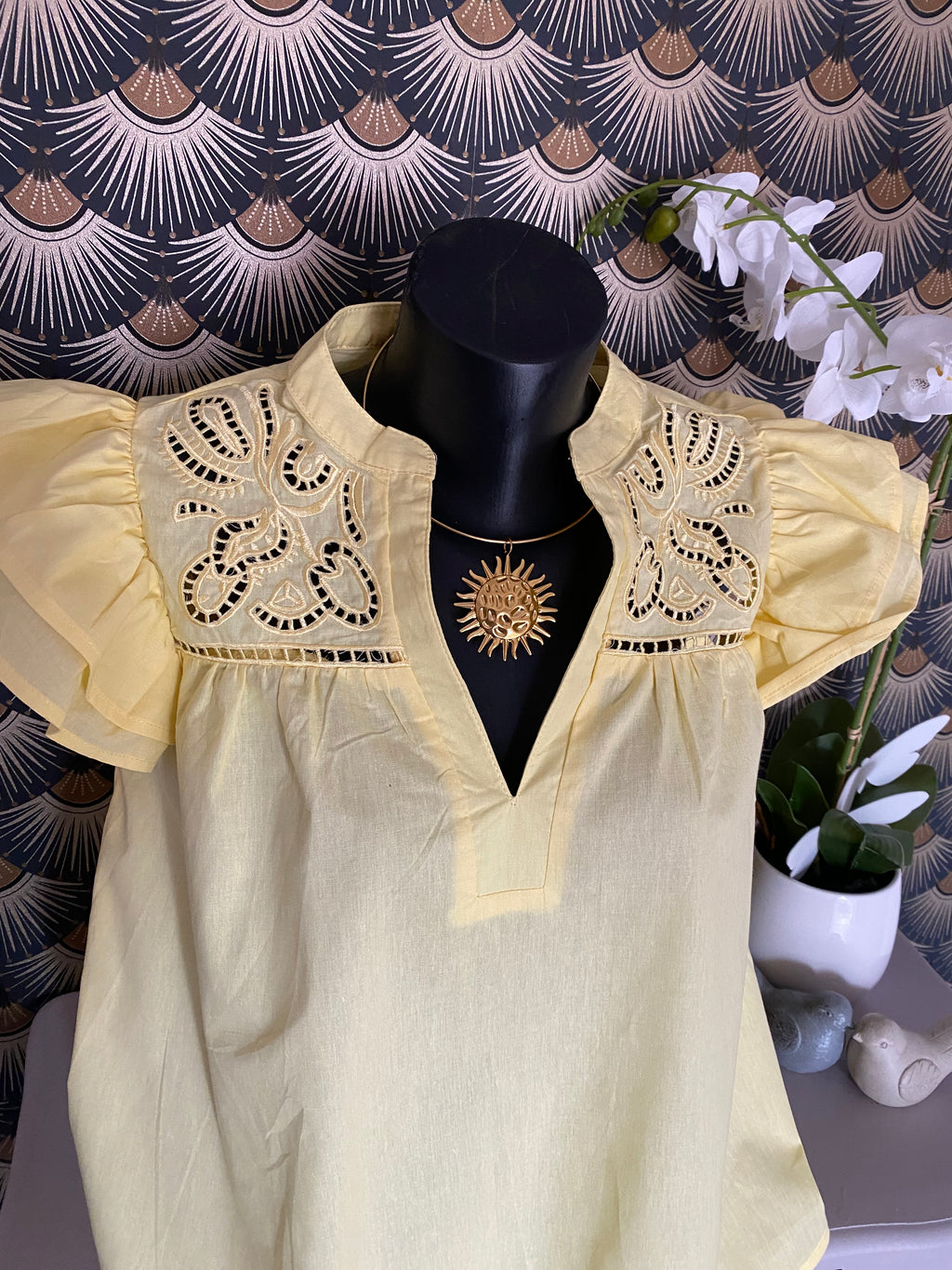 BLOUSE EMMA  JAUNE PALE  TAILLE S/M OU M/L