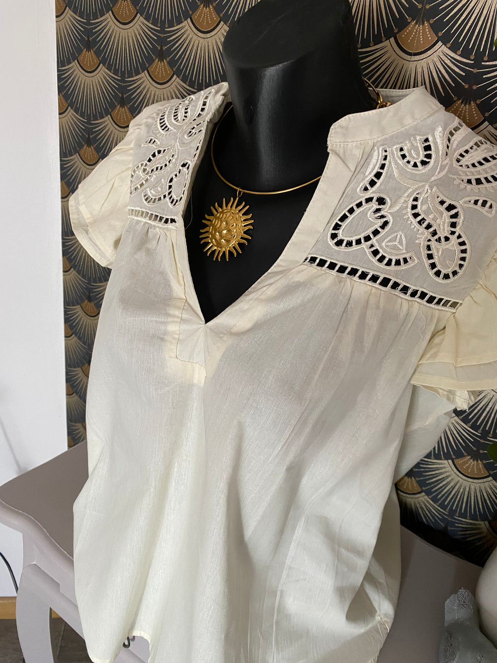 BLOUSE EMMA  ECRU  TAILLE S/M OU M/L