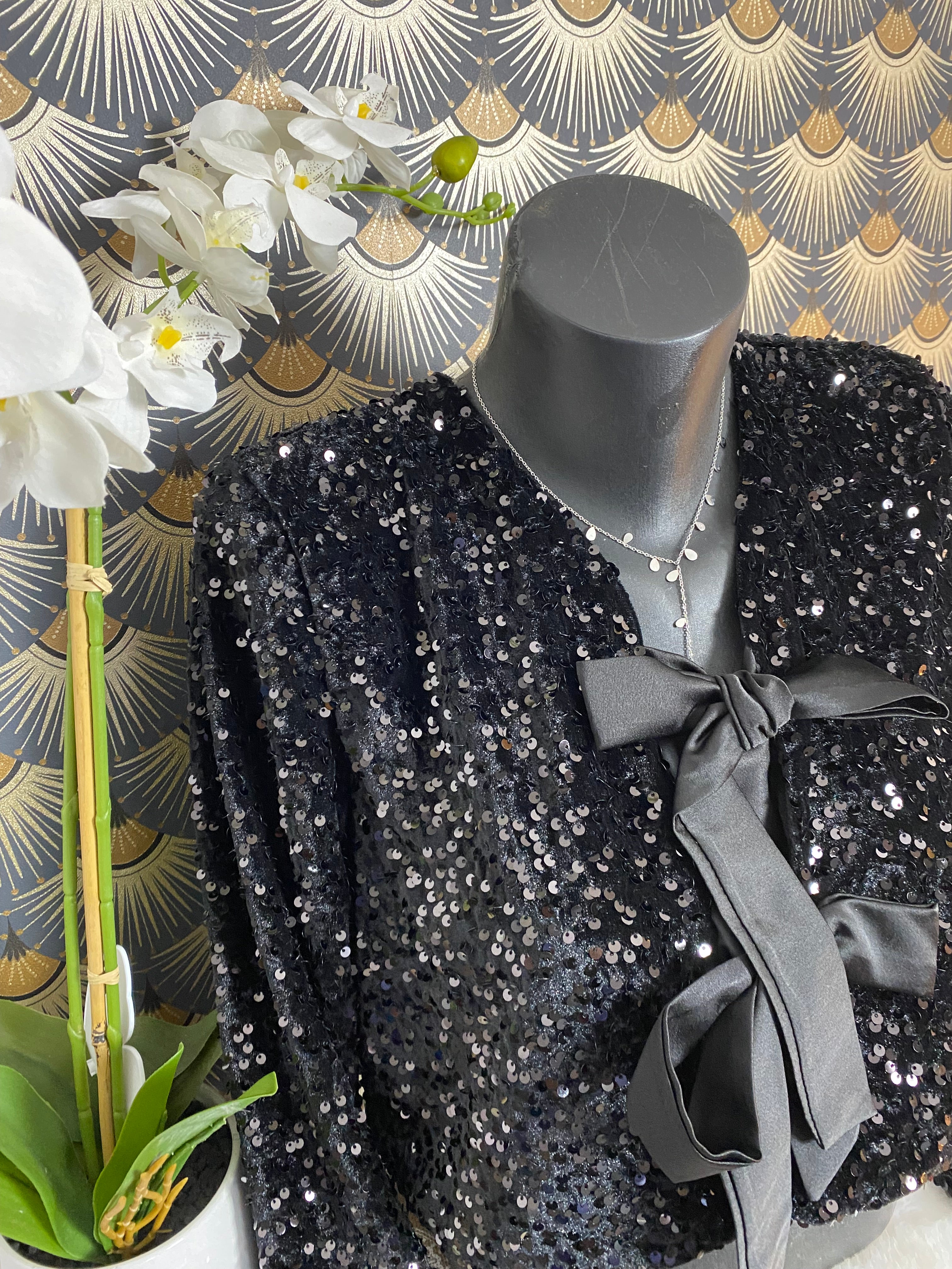 TOP NOEUDS SEQUINS NOIR TU 36/42