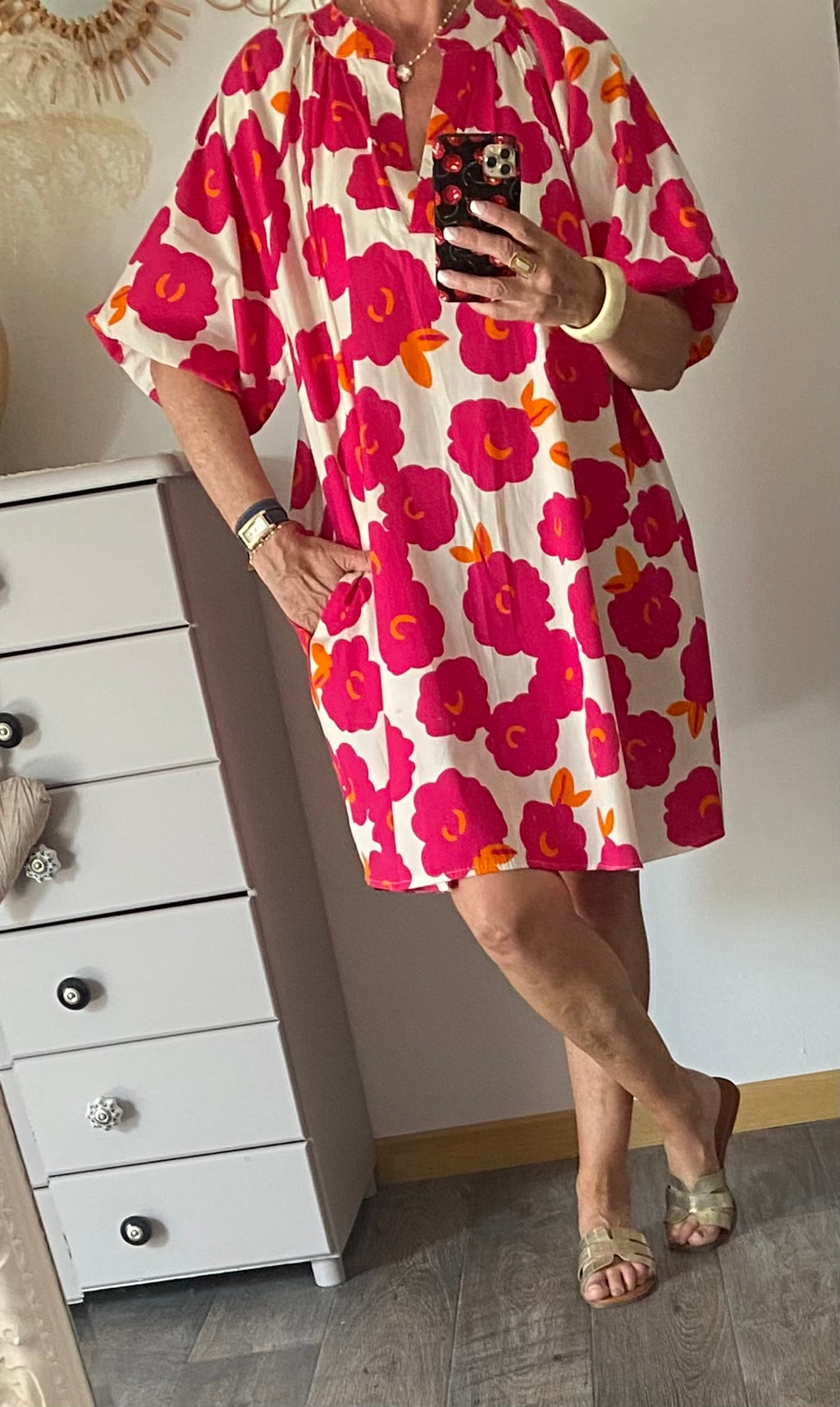 ROBE COURTE   FLEURS FUSHIA  TU 38/48