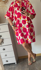 ROBE COURTE   FLEURS FUSHIA  TU 38/48