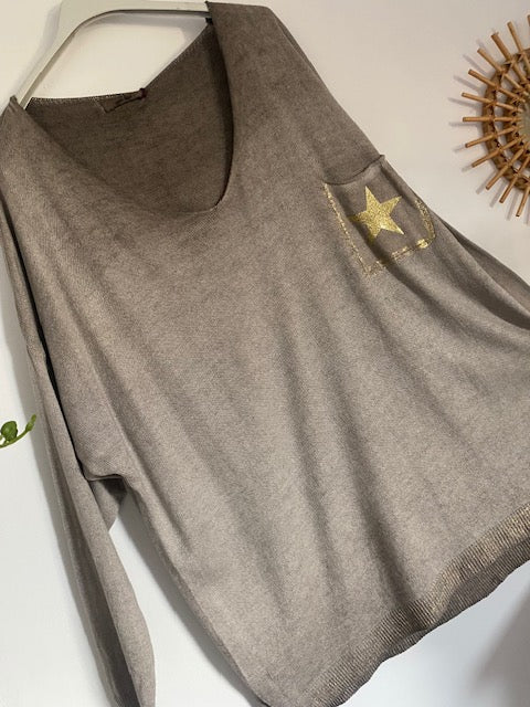 PULL ETOILE  COLLECTION BELLE TAILLE 44 AU 50  en  quatre coloris