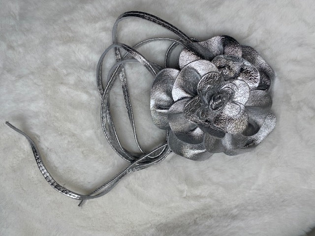 CEINTURE CUIR FLEUR  ARGENT