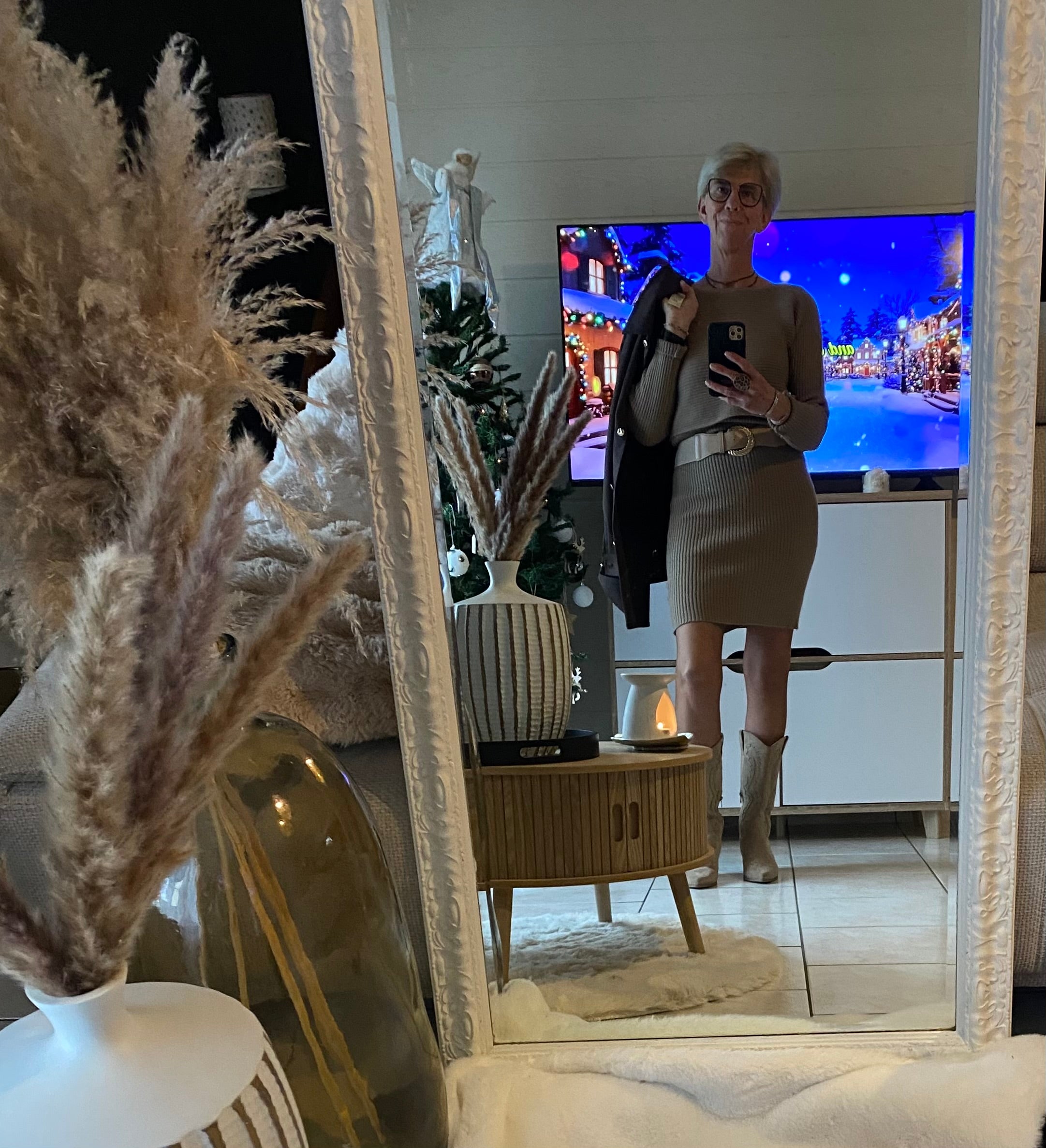 ENSEMBLE ROBE ET PULL TAUPE    TU 34/42