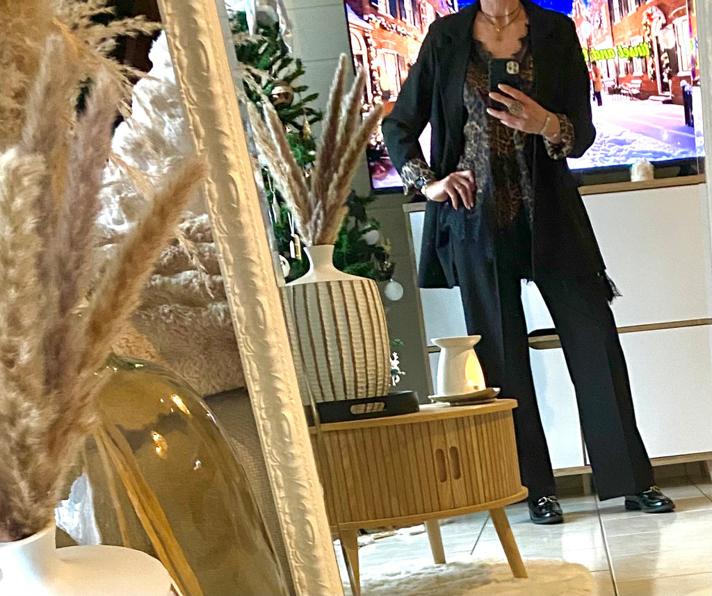 TOP DENTELLE LEOPARD ASYMETRIQUE   TU 38/44