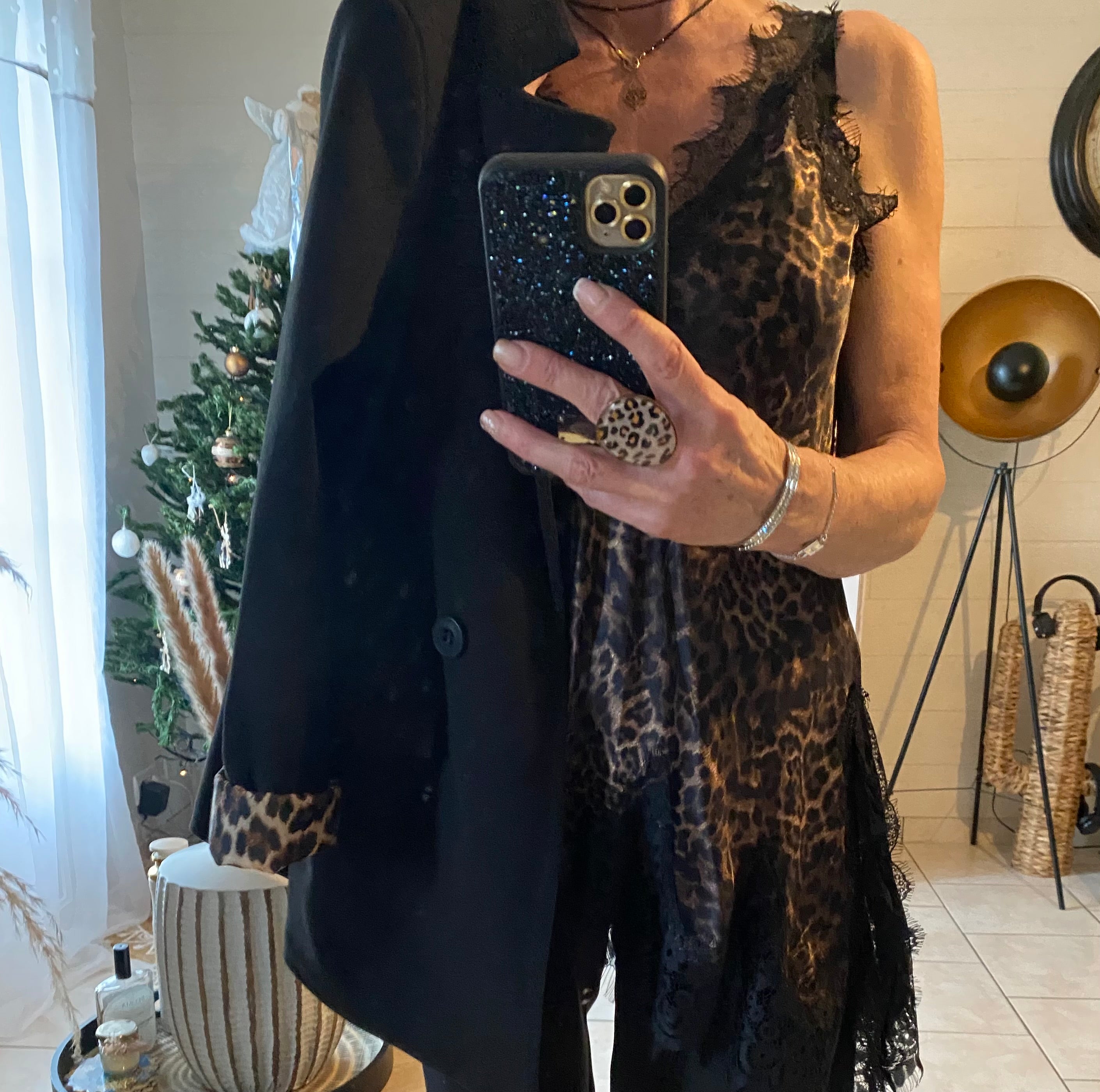 TOP DENTELLE LEOPARD ASYMETRIQUE   TU 38/44