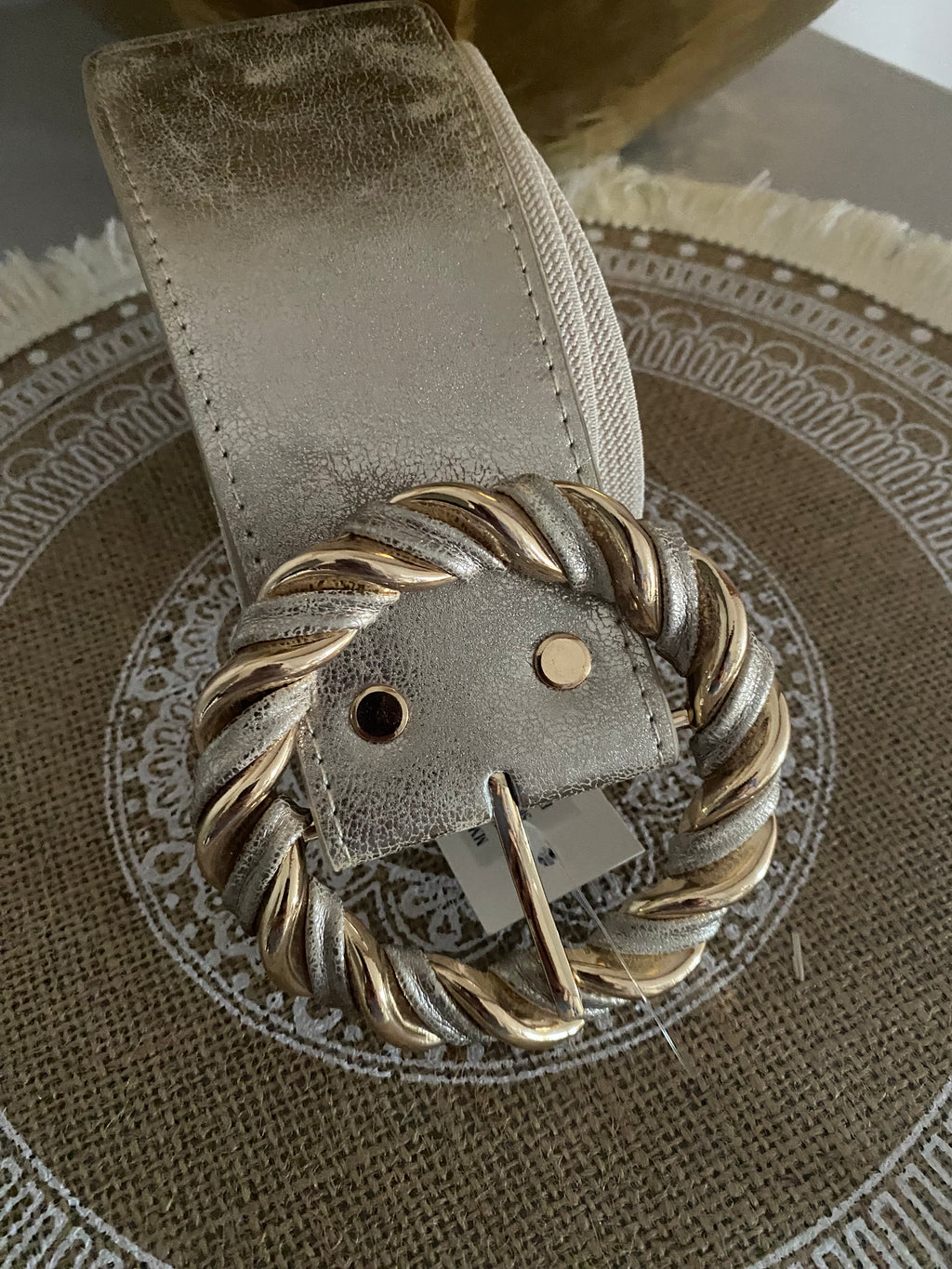 CEINTURE LARGE DOREE  TU 36/48