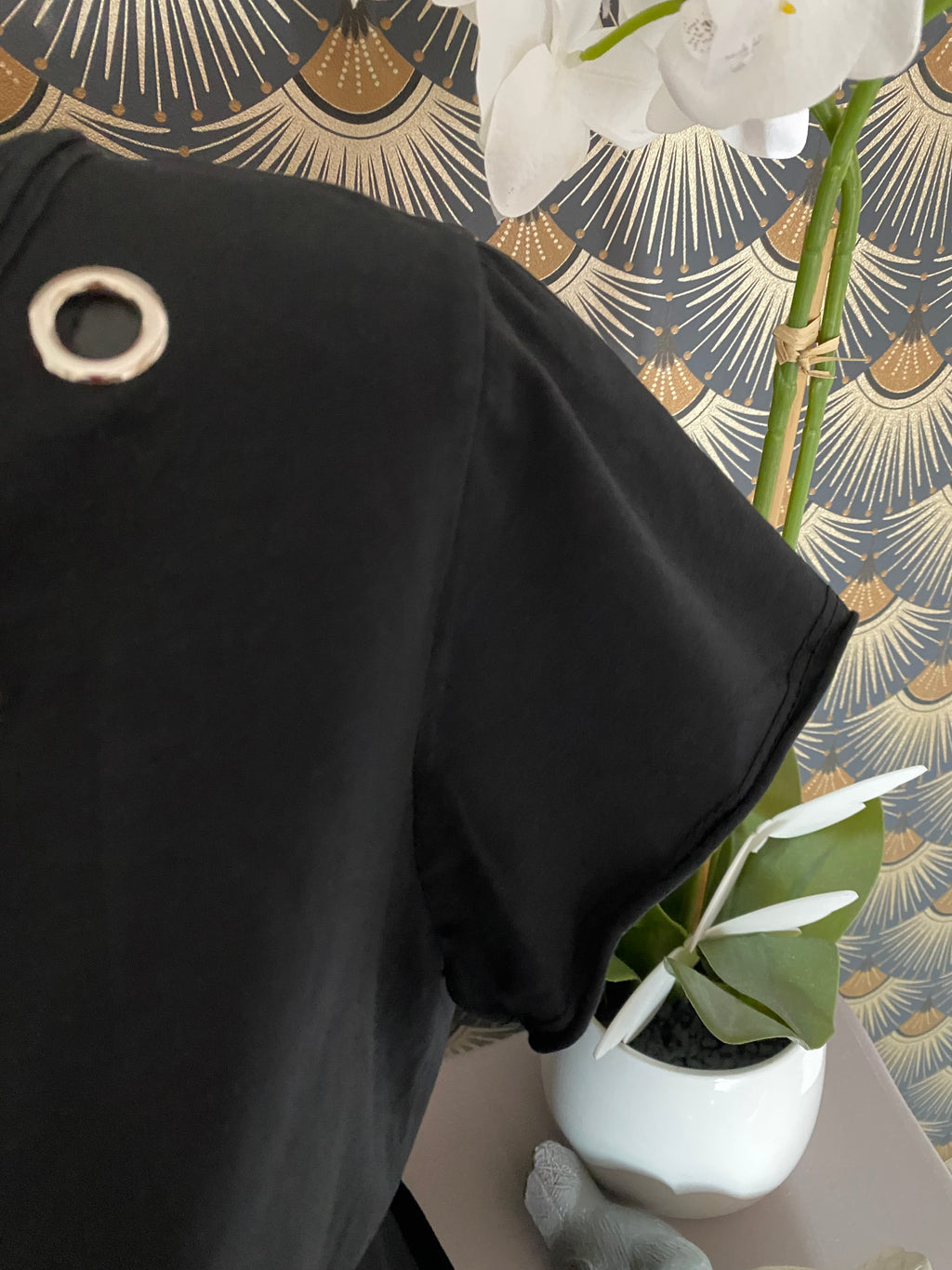 TOP OEILLET NOIR   TU 38/46