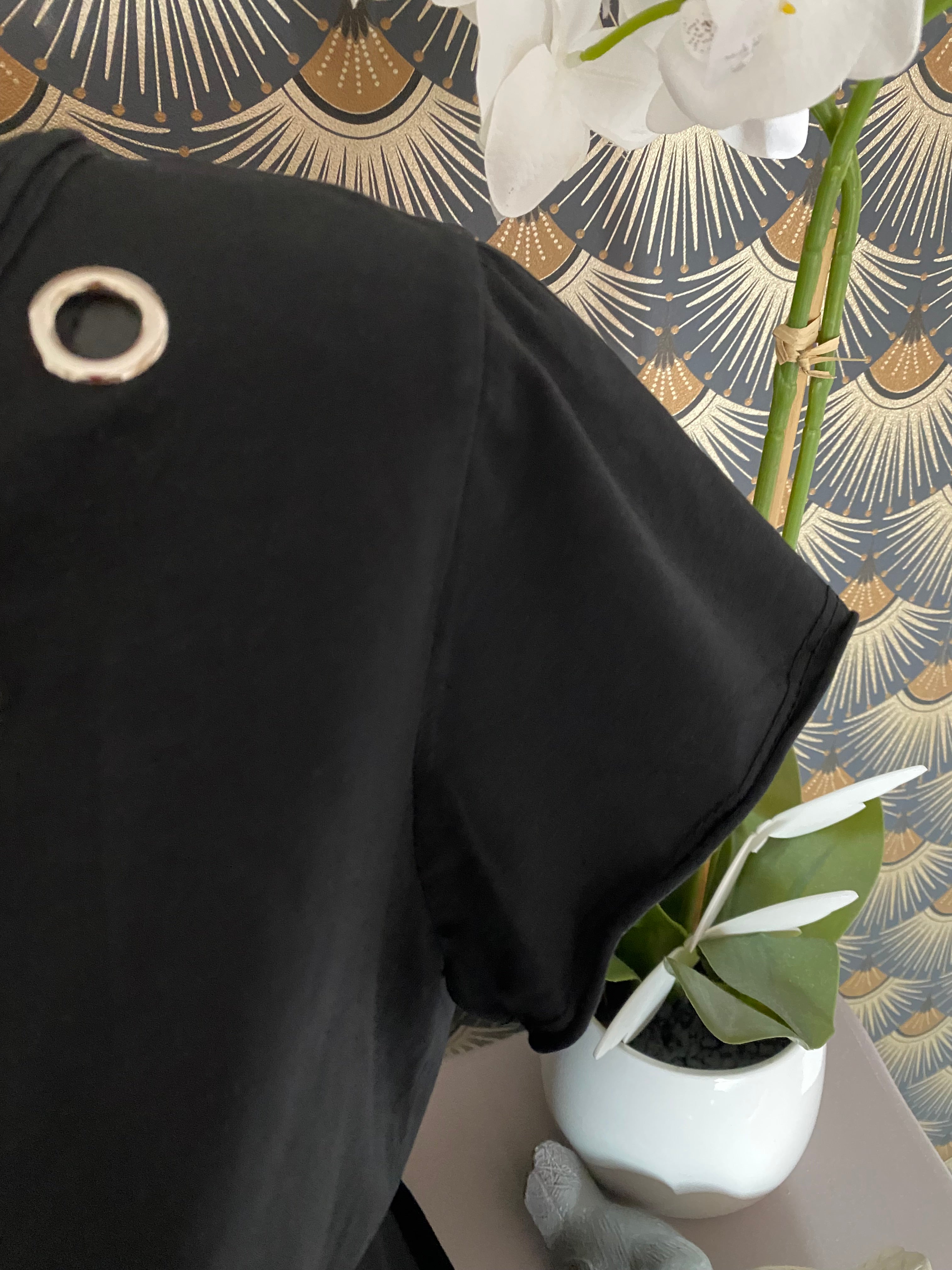 TOP OEILLET NOIR   TU 38/46