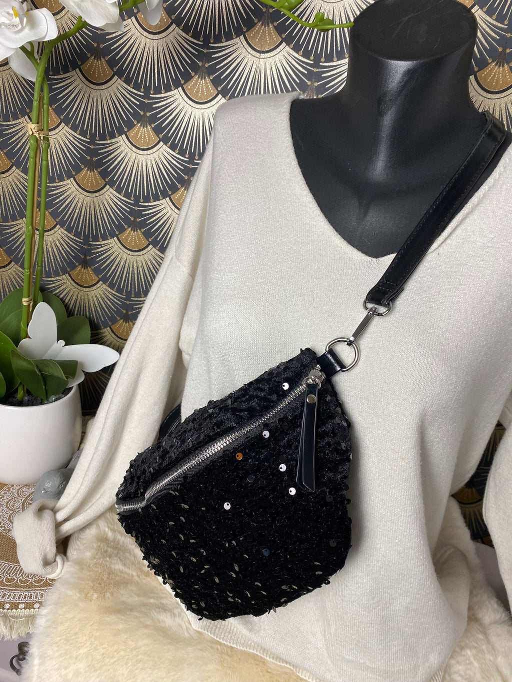SAC : BANANE  PAILLETTES NOIRE