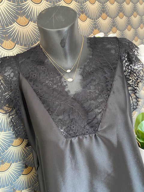 TOP DENTELLE NOIR   44/50