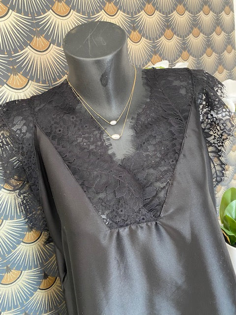 TOP DENTELLE NOIR   44/50