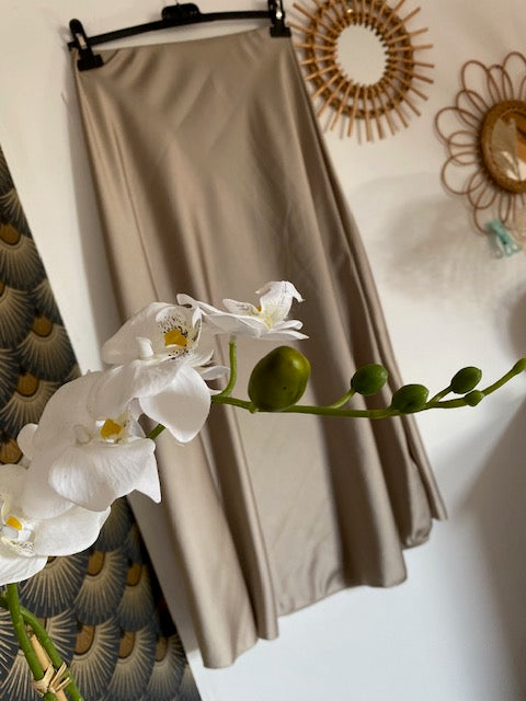 JUPE SATIN LONGUE TAUPE  36/42
