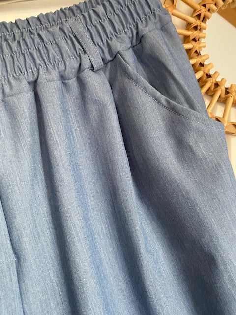 PANTALON AMANDA BLEU JEAN   TAILLE UNIQUE  40/44