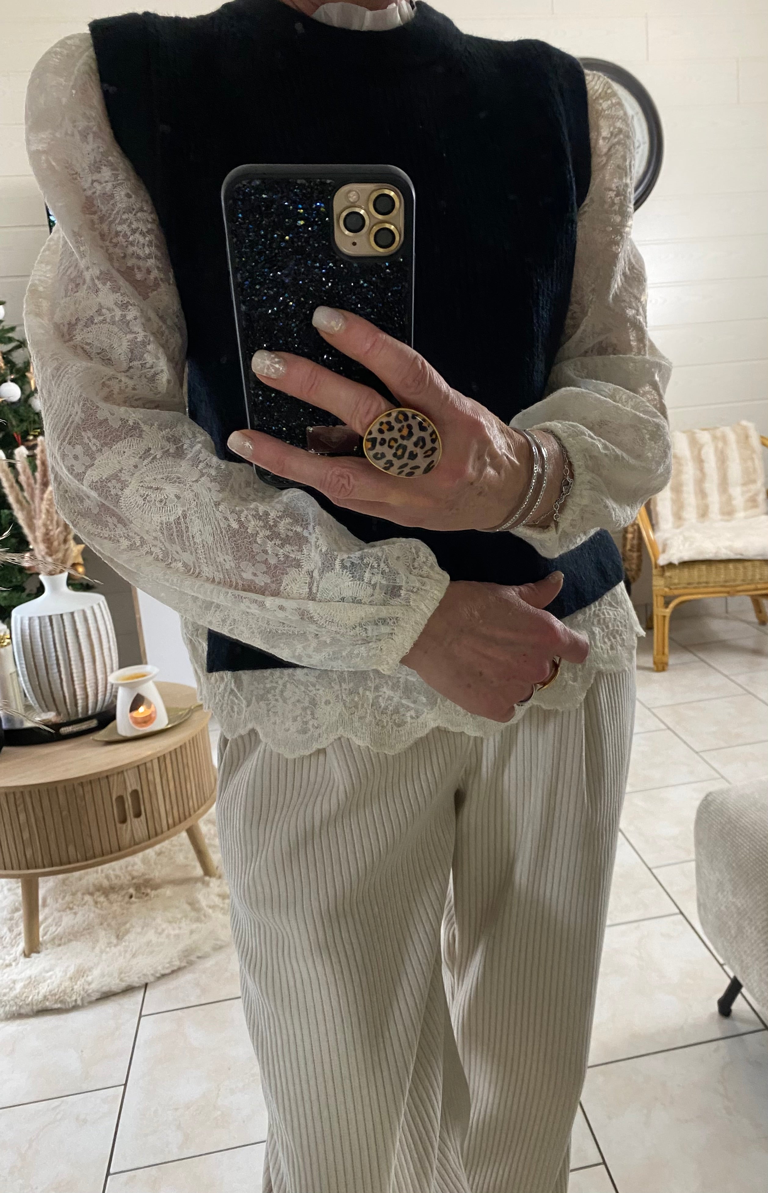 ENSEMBLE PULL ET BLOUSE BRODEE TU 34/40