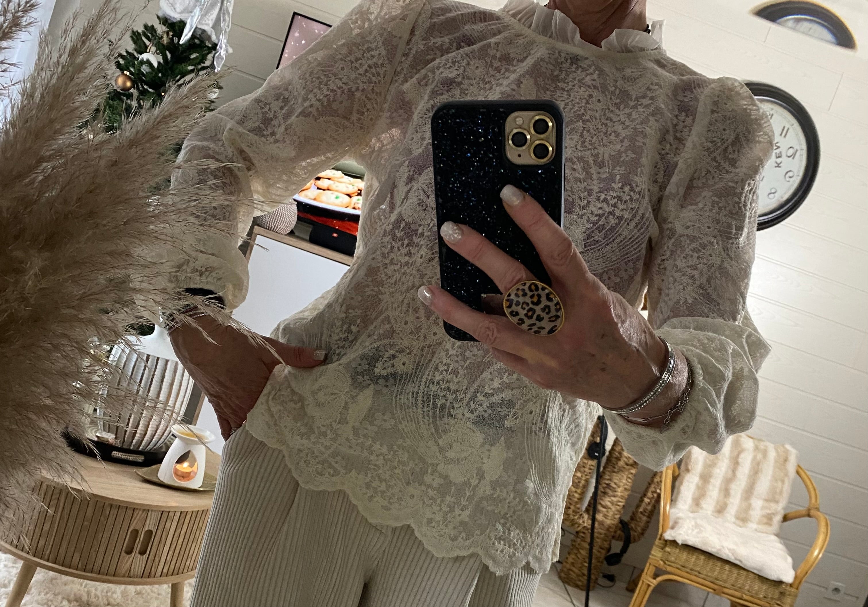 ENSEMBLE PULL ET BLOUSE BRODEE TU 34/40
