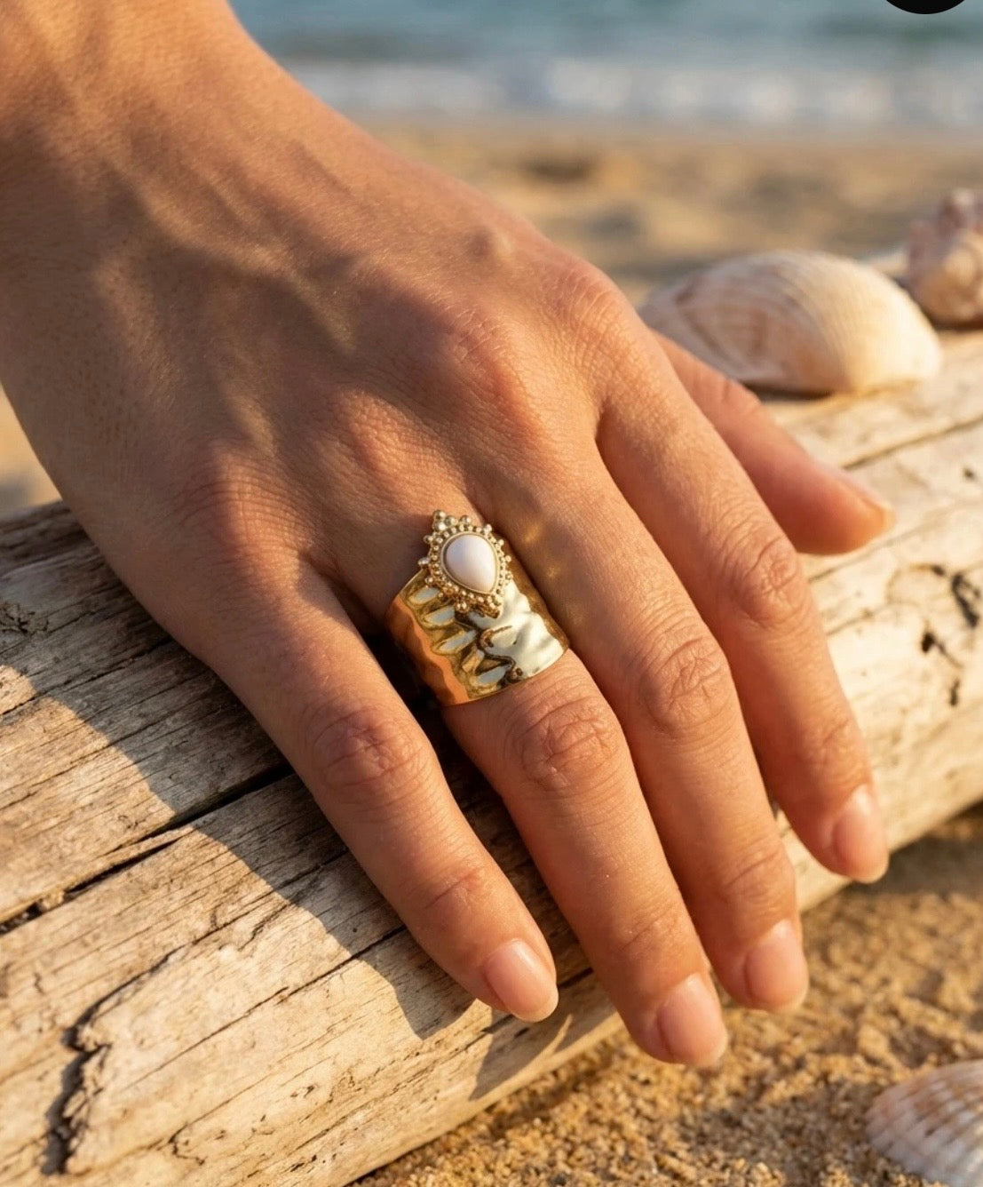 BAGUE GOUTTE BLANCHE  ACIER INOXYDABLE