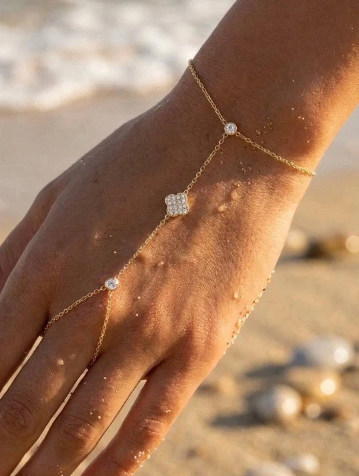 BRACELET DE MAIN  ACIER INOXYDABLE